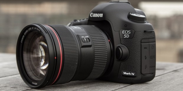 Canon EOS 5D Mark IV sẽ ra mắt cuối tháng 8 với giá 3.500 USD